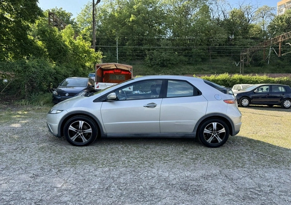 Honda Civic cena 17900 przebieg: 135306, rok produkcji 2006 z Kostrzyn małe 562